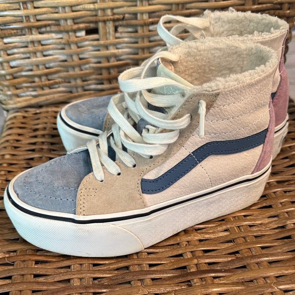 Vans Sherpa Lined Women's High-Top Sneakers